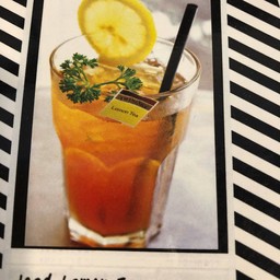 ชาเลม่อนเย็น (Iced Lemon Tea)