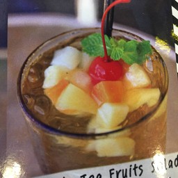 ชาแอปเปิ้ลฟรุ๊ตสลัด (Iced Apple Tea Fruits Salad)