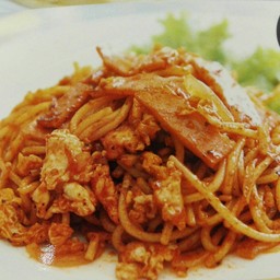 สปาเก็ตตี้ผัดแฮมไข่ (Spaghetti Ham & Egg)