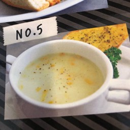 ซุปเห็ดแชมปิยอง (Button Mushroom Soup)