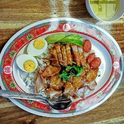 ข้าวหมูแดง "จานโต"