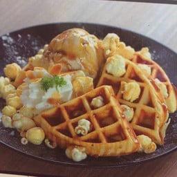 วาฟเฟิลป๊อปคอร์น (Popcorn Waffle)