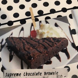 สุพรีมช็อคโกแลตบราวนีย์ (Supreme Chocolate Brownie)