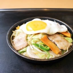 Veggie Stirfry หมูผัดผักไข่ดาว