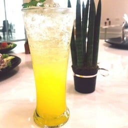 พีชอิตาเลี่ยนโซดา