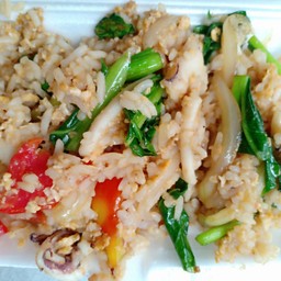 ข้าวผัดหมู,ไก่