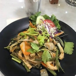 สุกี้แห้ง