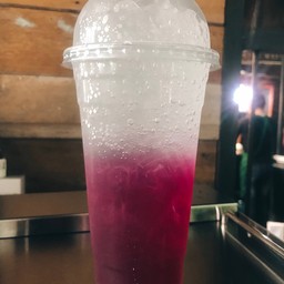 น้ำอัญชัญมะนาวโซดา