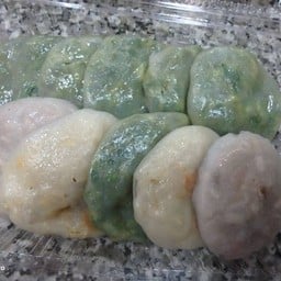 ขนมกุยช่าย บ้านบึง เจัาเก่าต้นตำรับ บ้านบึง