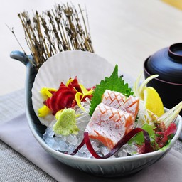 Salmon Toro Sashimi (2pcs)