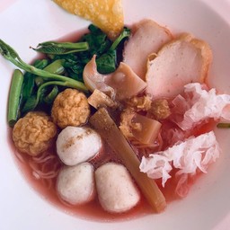 เกาเหลาเย็นตาโฟ