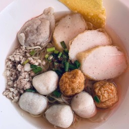 เกาเหลาลูกชิ้นปลา