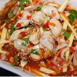 ยำมะม่วงหอยนางรม