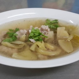 แกงจืดผัดกาดกระป๋องหมูเด้ง