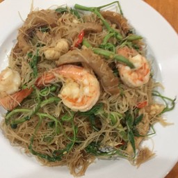 หมี่ผัดกระเฉดกุ้ง