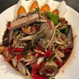 ตำกอหมูยอหอยแครงกุ้งสดไข่เค็ม