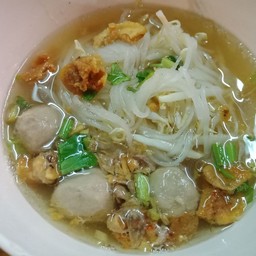 เส้นเล็กน้ำลูกชิ้น