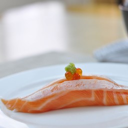 Salmon Toro Sushi