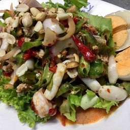 ยำถั่วพลู