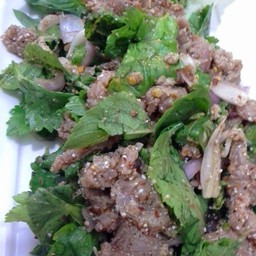 ยำเห่าดงเนื้อ