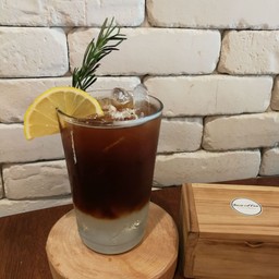 Iced lemon black coffee