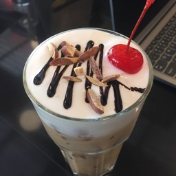 แบล็คฟอร์เรสมอคค่าเย็น (Iced Black Forest Mocha)