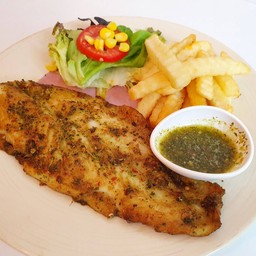 ปลาดอลลี่ย่างสมุนไพร (สเต็กปลา1ชิ้น+เฟรนฟราย+สลัด)