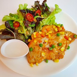 อกไก่BBQ (สเต็กอกไก่2ชิ้น+สลัด)