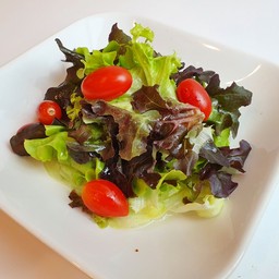 สลัดน้ำใส