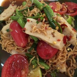 ตำมาม่าหมูยอ