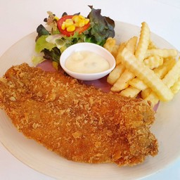ฟิชแอนด์ชิพ (สเต็กปลา1ชิ้น+เฟรนฟราย+สลัด)