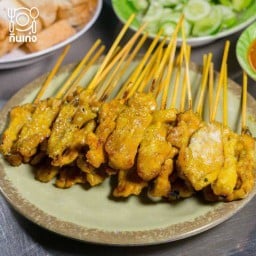สมมิตร หมูสะเต๊ะ วงเวียนใหญ่