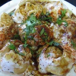 101. Dahi Batata Poori