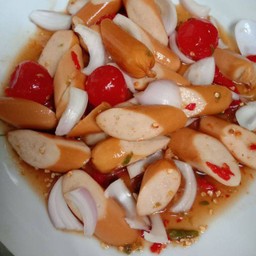 ยำไส้กรอก