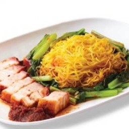 บะหมี่หมูกรอบ