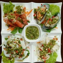 ยำแซ่บเจ้าทะเล