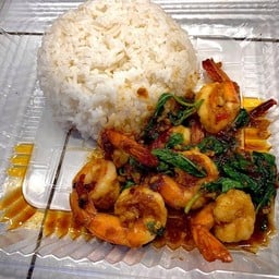 ข้าวกะเพรากุ้ง