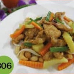 ไก่ผัดเม็ดมะม่วง