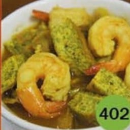 แกงส้มกุ้งชะอมทอด