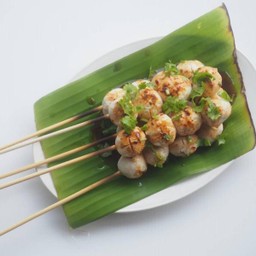 ลูกชิ้นปิ้ง