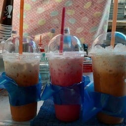 xคุณเปิ้ลกาแฟโบราณปากแดง