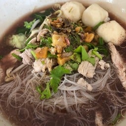 อิ่ม อร่อย by ลุงตุ่ม