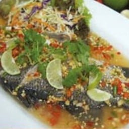 ปลากะพงนึ่งมะนาว