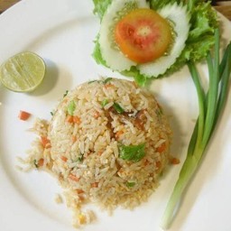 ข้าวผัดปลาสลิด