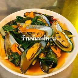 หอยแมลงภู่ผัดโหระพา