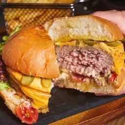 WAGYU BEEF BURGER