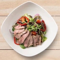 สลัดผักหมูสันในย่าง