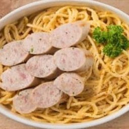 คาโบนาร่าไส้กรอกย่าง