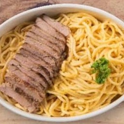 คาโบนาร่าหมูสันในย่าง