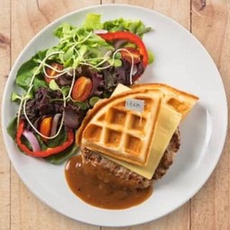 เบอร์เกอร์วอฟเฟิลหมู